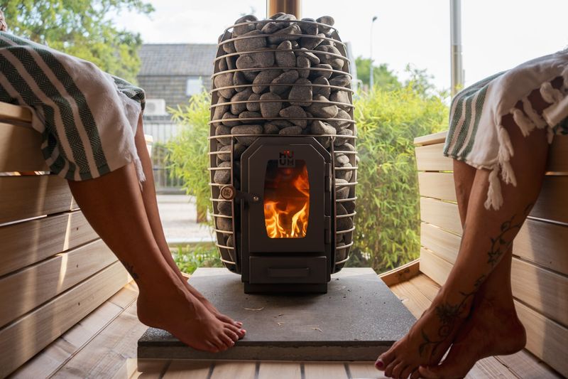 mit-holz-befeuert-hot-tubs-kaufen-skandinavischer-genuss-i-welvaere